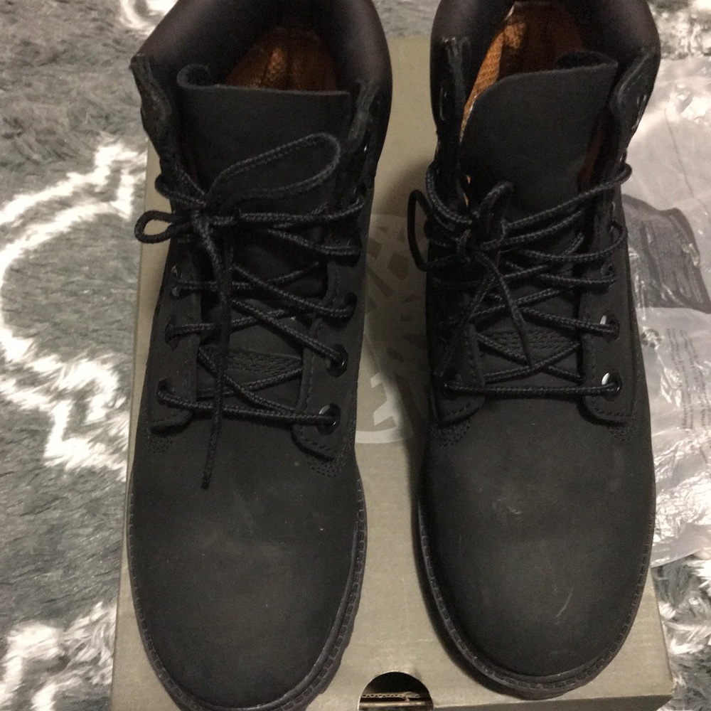 SOLD—Black Timberland boots- like new
